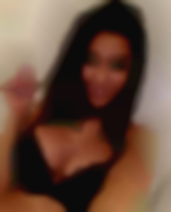 Xxx unexpexted wives nudes scate on darlin' near Konawa..